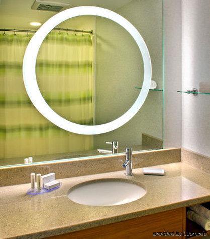 Springhill Suites Long Island Brookhaven Bellport Bagian luar foto